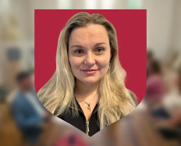 Veronika Murínová | ERUNI pozadí